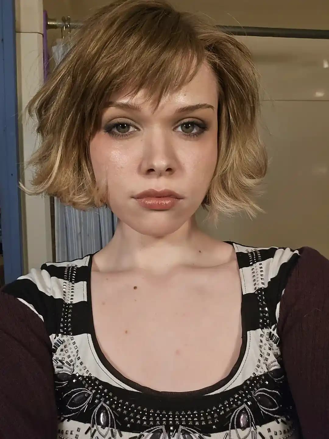 Günlük Makyajda Dramatik Göz Makyajını Tonlama ve Uygulama Yöntemleri