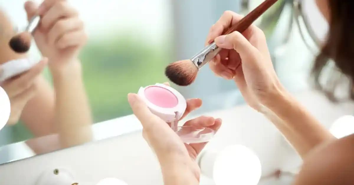 Makyaj Yaparken Partnerin Varlığının Rolü ve Çiftler Arasındaki Etkileşimler