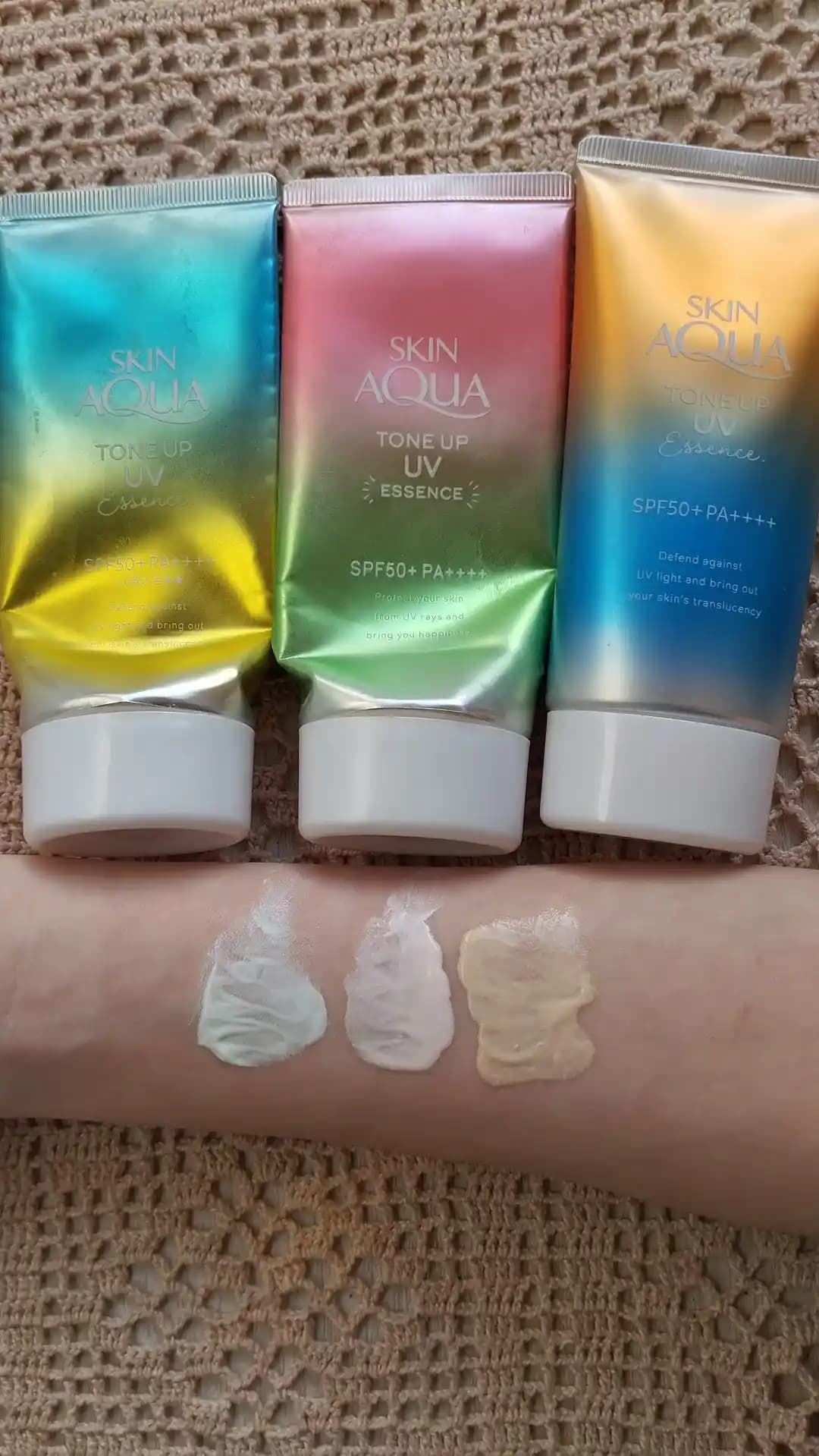 Skin Aqua Tone Up UV Essences: Renk Seçenekleri ve Formül Özellikleri İncelemesi