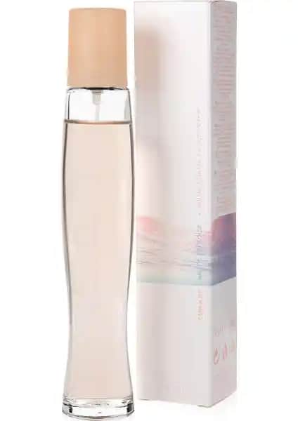 Avon Summer White Paradise Kadın Parfümü: Yaz Enerjisini Yansıtan Çiçeksi ve Meyvemsi Koku