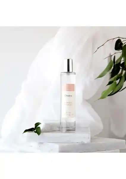 Chakra Powder Pleasure Vücut Spreyi: Ferah ve Kalıcı Pudra Kokusu Deneyimi