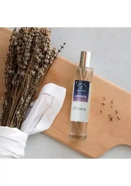 Chakra Uyku Spreyi Lavanta ile Derin ve Rahatlatıcı Uyku Deneyimi Sunar