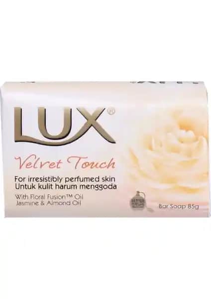 Lux Sabun Velvet Touch 85GR Paketleriyle Şık ve Ferahlatıcı Temizlik Deneyimi
