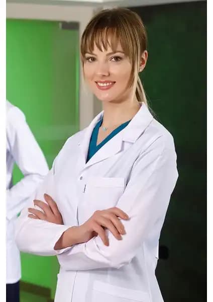 Sağlık Profesyonelleri İçin Şık ve Dayanıklı Bayan Klinik Önlükleri Ürün Tanıtımı