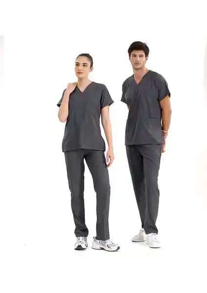 Sağlık Sektörü İçin Likralı Füme Üniforma Takımları Kalite ve Konfor Bir Arada