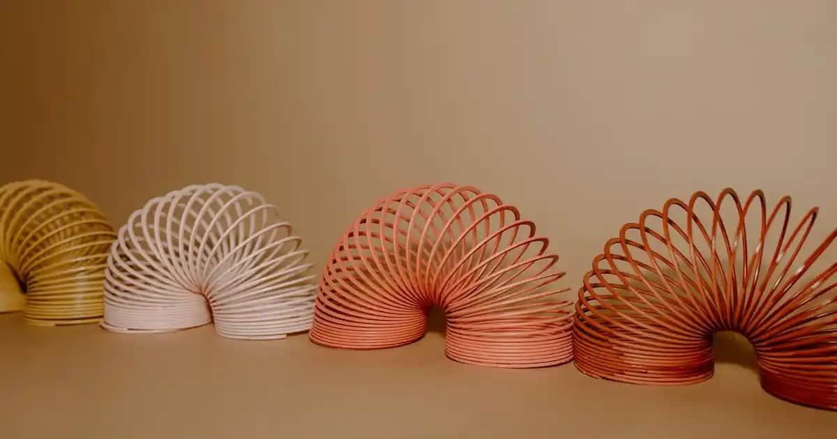 Tırnak İncelmesi Nedenleri, Tedavi Yöntemleri ve Bakım İpuçları