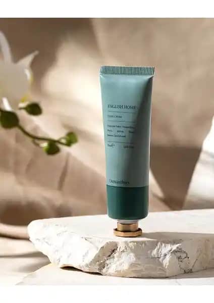 English Home Osmantus El Kremi: Doğal ve Hafif Nemlendirme Sağlayan Pratik El Bakım Ürünü