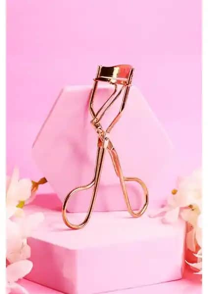 Iman Noble Kirpik Kıvırma Makası ile Doğal ve Dolgun Bakışlar Elde Edin