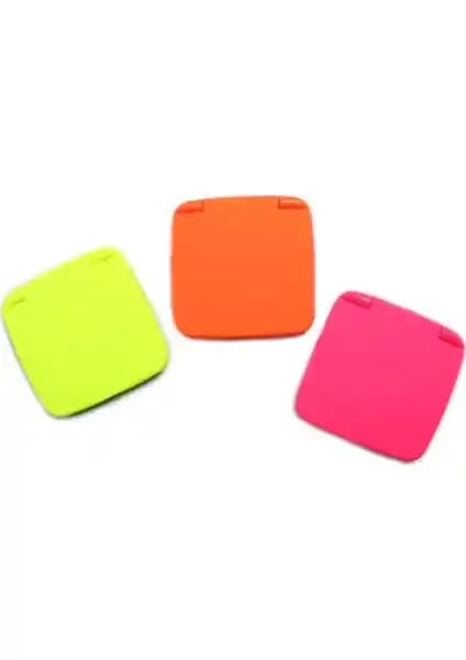 Nascita Renkli Kare Cep ve Çanta Makyaj Aynası: Şıklık ve İşlevselliğin Bir Arada Sunumu