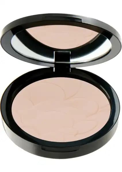 Pastel Profashion Advanced Pudra 20 ile doğal, hafif ve nemli makyaj deneyimi