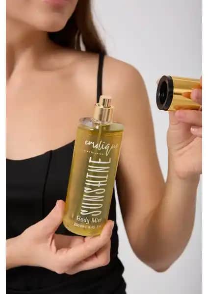 Emolique Body Mıst 250ML Güneş Işığı: Gün Boyu Ferahlık ve Kalıcı Koku Sağlayan Pratik Sprey