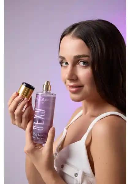 Emolique Body Mıst 250ML Sexy: Günlük Ferahlık ve Kendine Güven Sağlayan Parfüm Alternatifi
