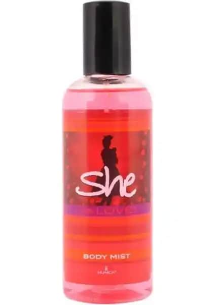 Hunca She Body Mist Is Love Kadınlar İçin Hafif ve Kalıcı Ferahlatıcı Vücut Spreyi