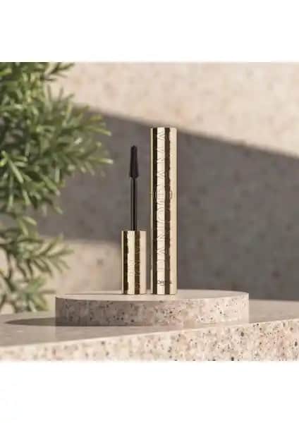 L'Oréal Paris Panorama Hacim Veren Maskara Siyah ile Doğal ve Etkileyici Kirpikler