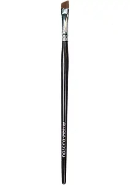 Nascita Pro Angled Eyeliner Fırçası: Hassas ve Pratik Uygulama İçin Ideal Çizgi Çekme Aracı
