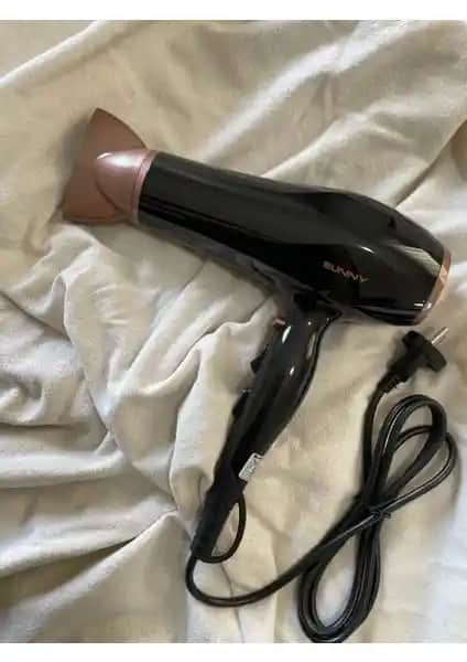 Sunny Melodi Saç Kurutma ve Fön Makinesi 2200W Güç ve Ergonomik Tasarım ile Kullanım Kolaylığı