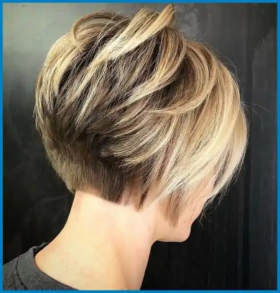 Bombeli Kısa Saç Modelleri Kadınlar İçin Modern ve Şık Seçenekler