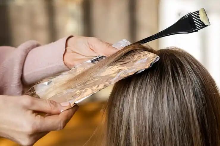Saç Boyası Kullanımında Dikkat Edilmesi Gerekenler ve Zararları