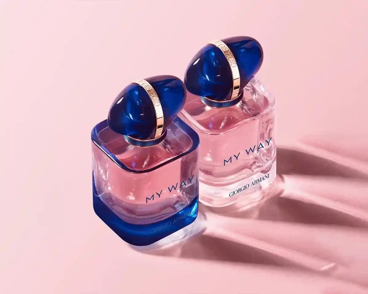 2025 Yılında Seçkin ve Kalıcı Bayan Parfümleri Rehberi