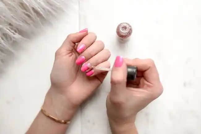 3 Kat Oje Uygulamasında Kuruma Süresi ve En İyi Uygulama Yöntemleri