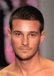 6 Numara Saç Modeli: Modern ve Pratik Erkek Saç Kesimi Seçenekleri ve Uygulamaları