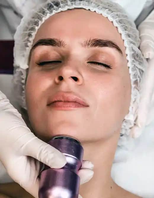 Adana’da Cilt Bakımı Rehberi: Doğru ve Etkili Yöntemlerle Sağlıklı Parlayan Cilt