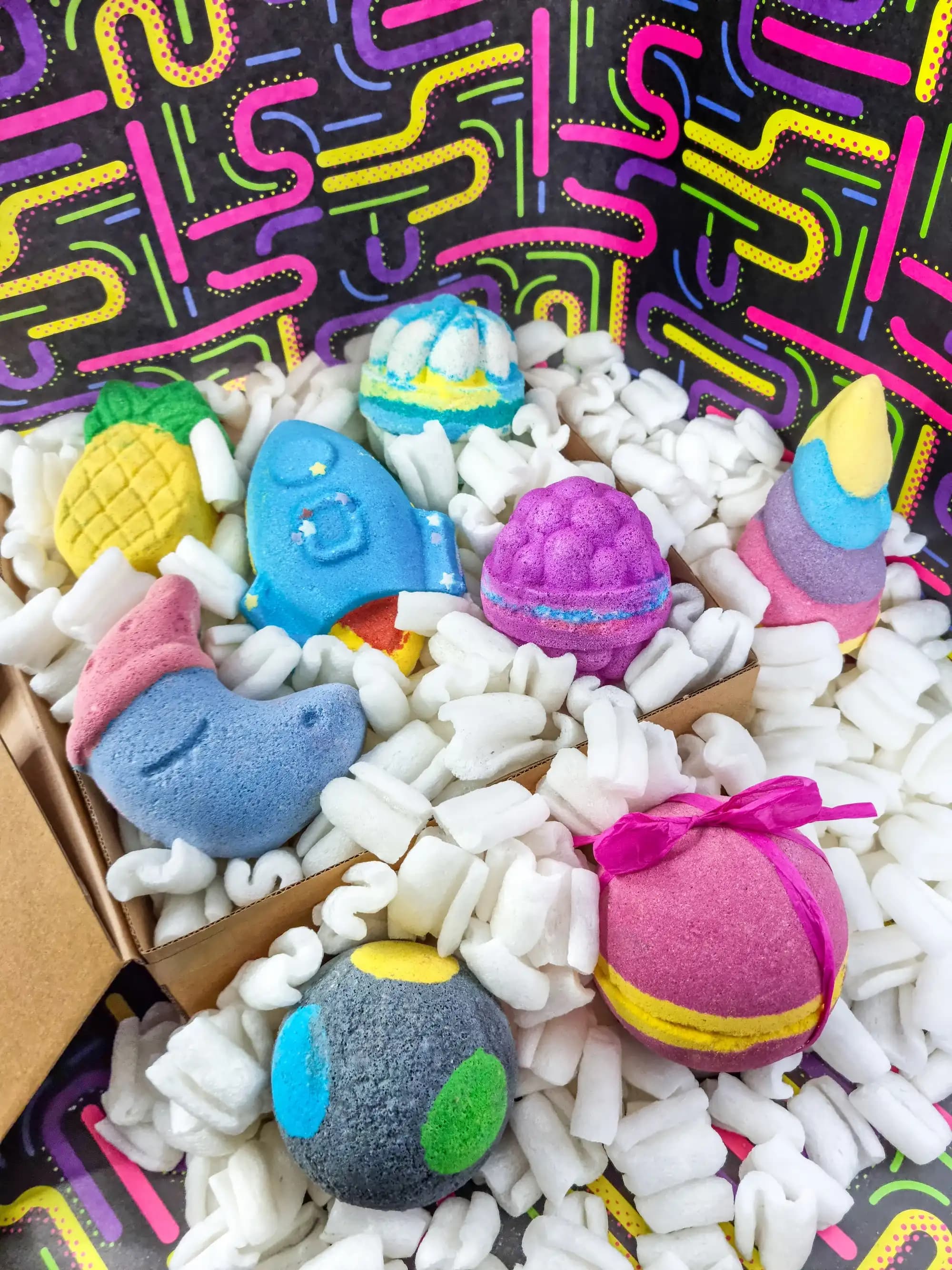 Banyo Bombası Nedir ve Neden Günümüz Kozmetik Dünyasında Popülerlik Kazanıyor