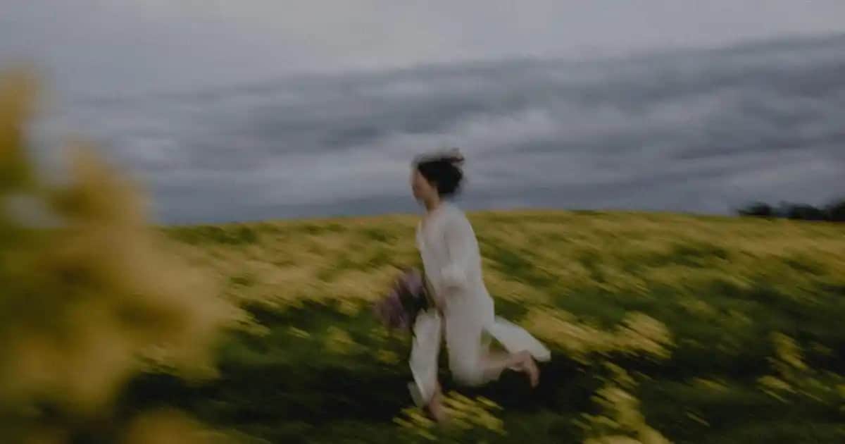 Bej Sarı Saç Trendleri ve Bakım İpuçlarıyla Doğal ve Şık Görünüm