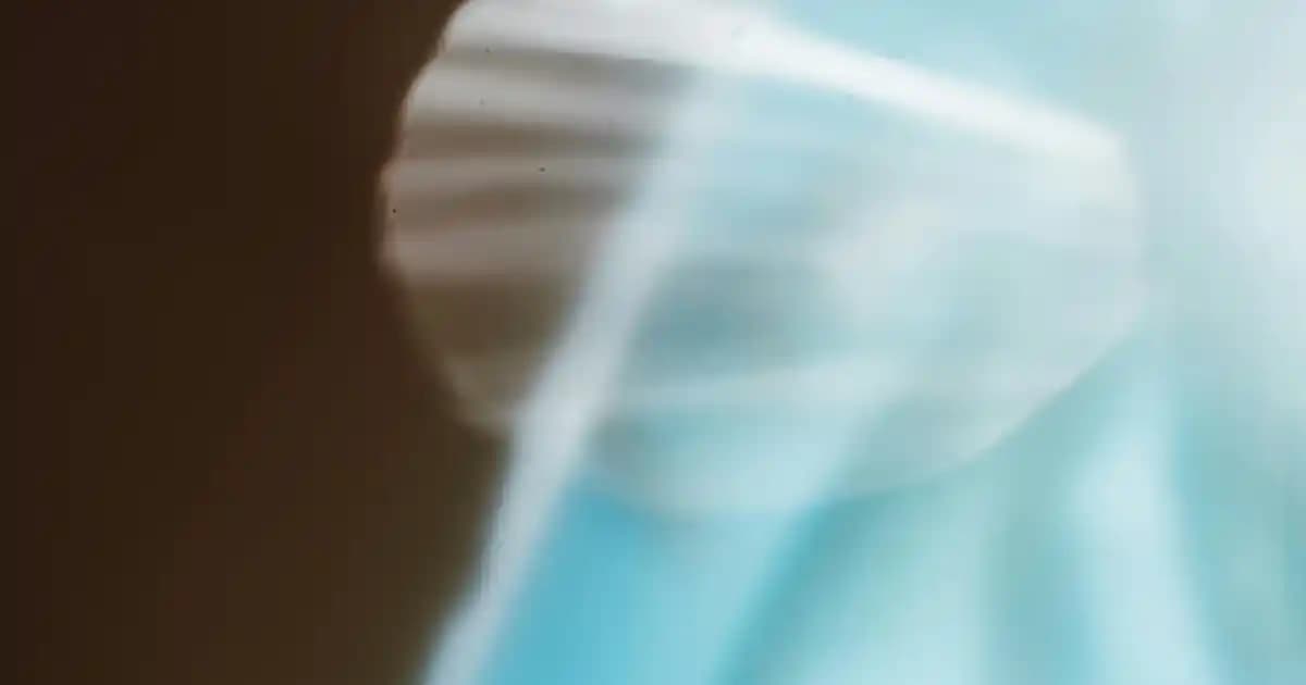 Brüt Parfüm Nedir ve Kozmetik Sektöründe Doğallık Trendleriyle Yeri