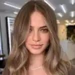 Buğday Tenlilere Uygun Genç Gösteren Saç Renkleri ve Doğal Görünüm İpuçları