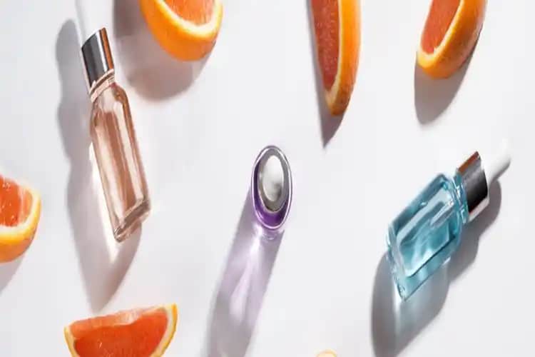 C vitamini, AHA ve BHA Kullanımı: Doğru Kombinasyonlarla Cilt Sağlığını Destekleme