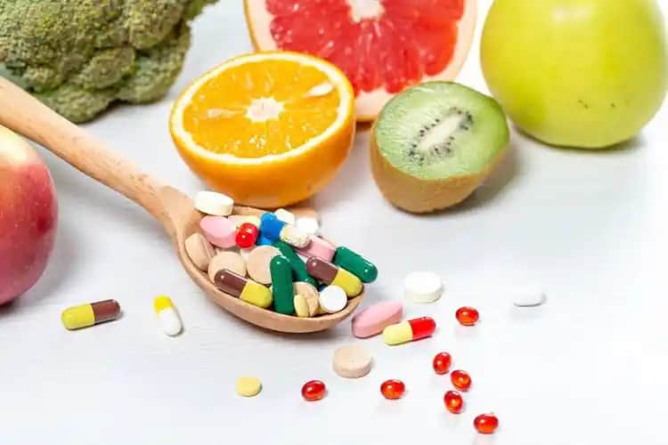 C vitamini ve D vitamini Aynı Anda Alınabilir mi Cilt Sağlığına Etkileri ve Doğru Kullanım Yöntemleri