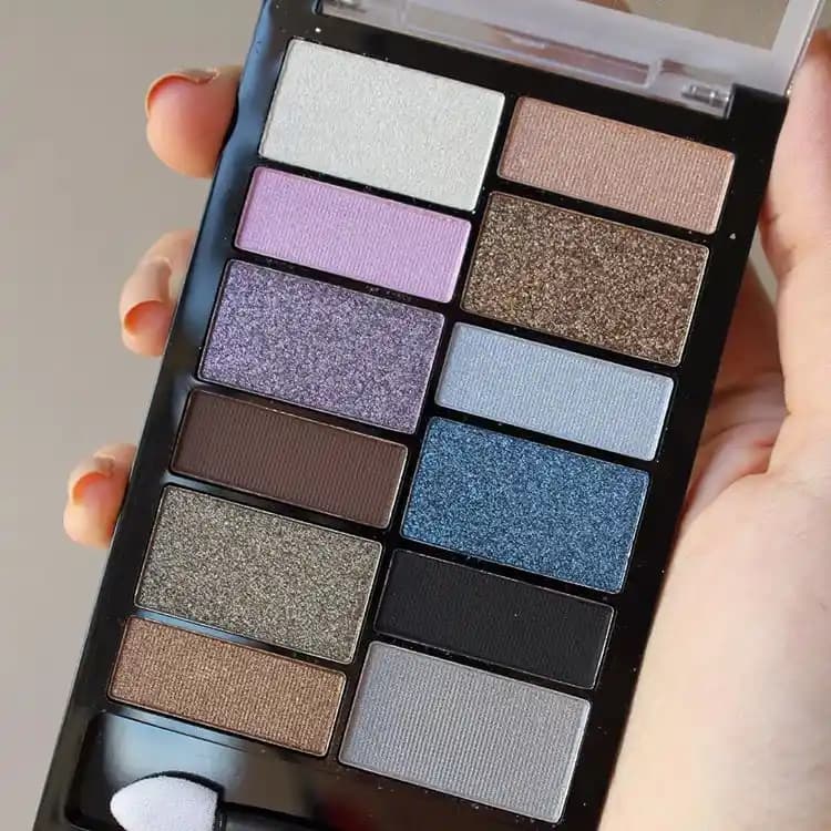 City Color Far Paletleri: Renklerin Gücü ve Kozmetik Dünyasındaki Yeri