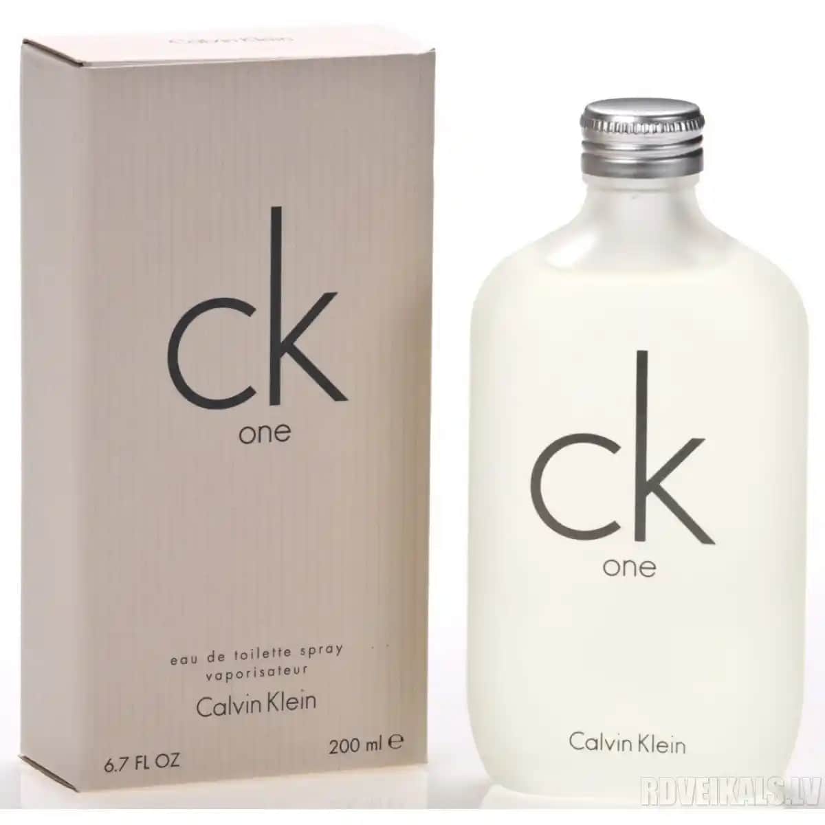 CK One: Uniseks Parfüm ve Kozmetik Sektöründe Yenilikçi Bir İkon