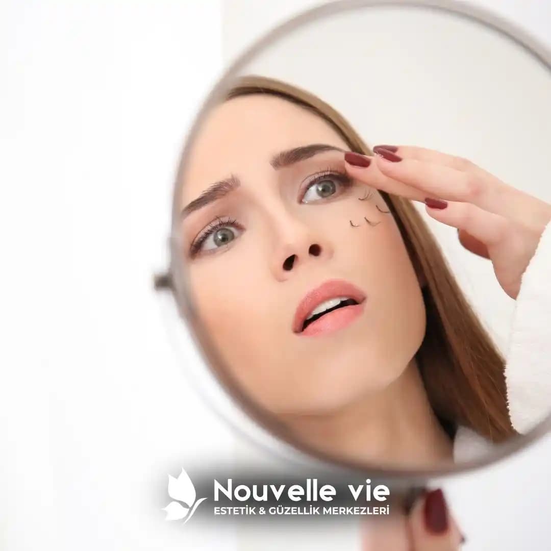 Deri Neden Dökülür ve Sağlıklı Bir Cilt İçin Alınması Gereken Önlemler