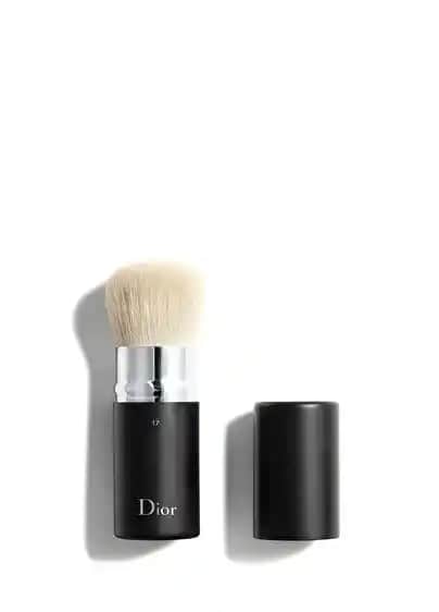 Dior Makyaj Fırçaları: Profesyonel Sonuçlar İçin En İyi Seçenekler ve Kullanım İpuçları