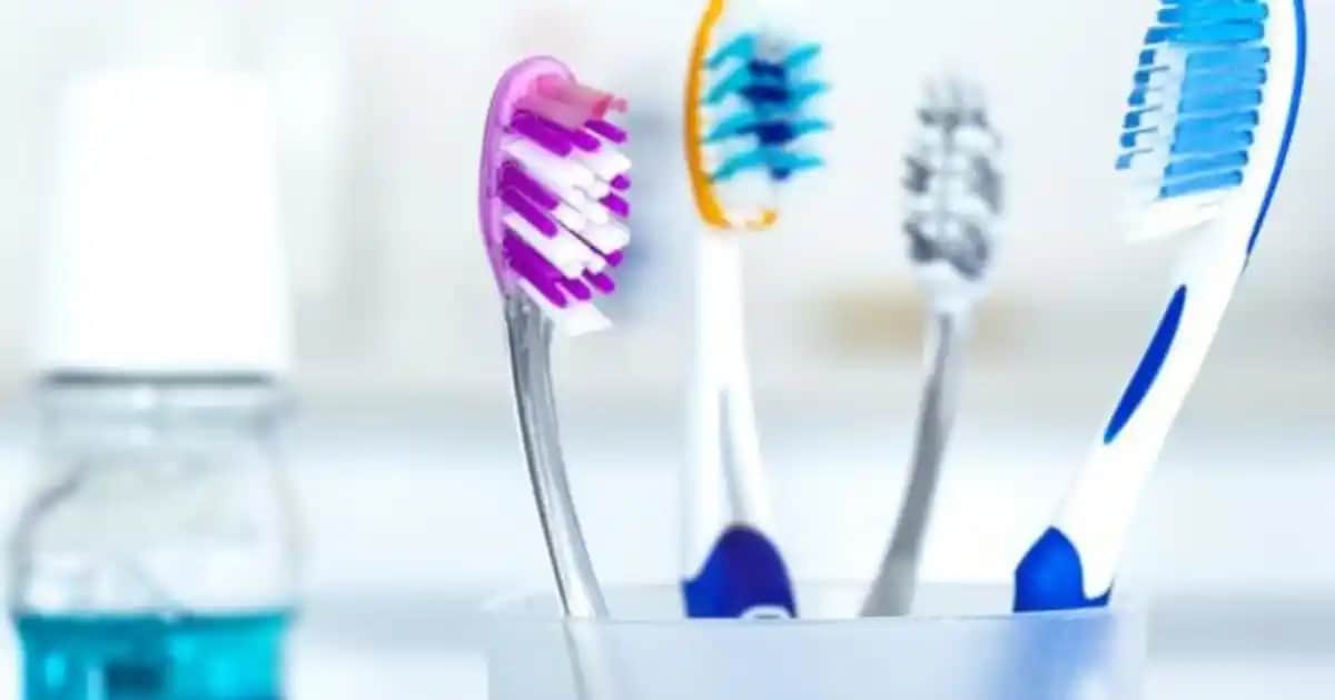 Diş Fırçası Ne Zaman ve Neden Değiştirilmelidir? Uzman Tavsiyeleri ve Hijyen İpuçları