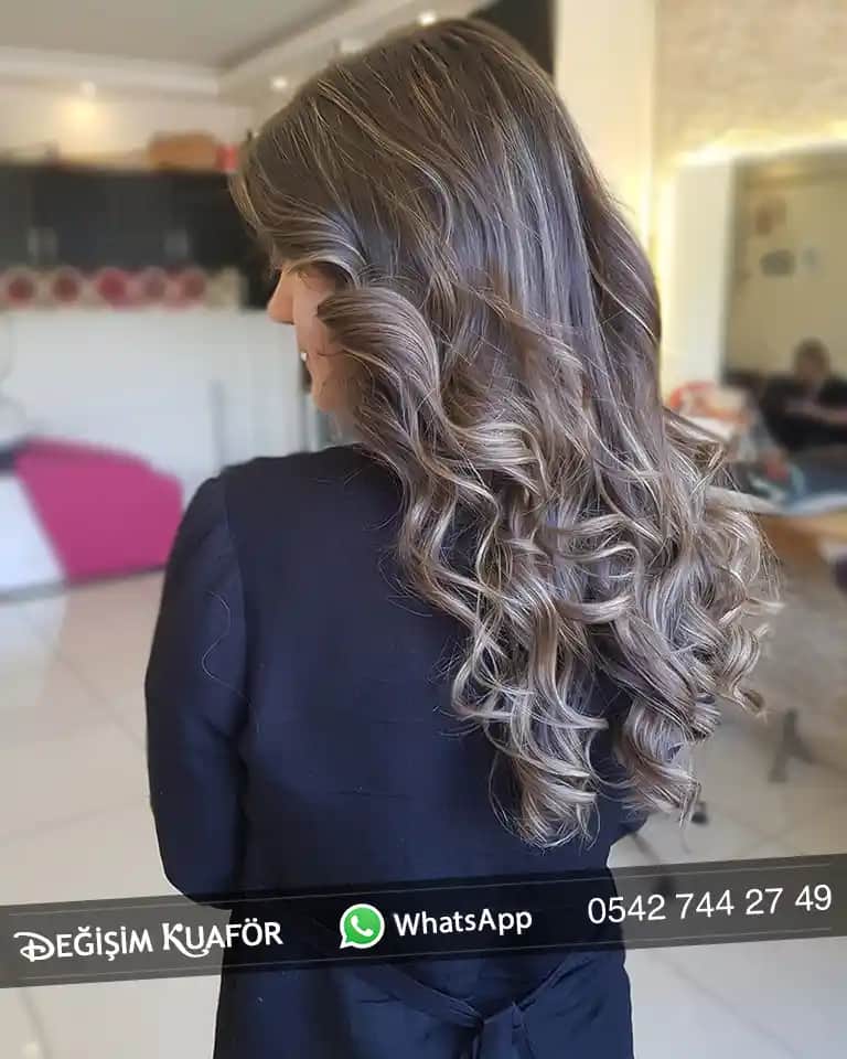 Doğal Işıltı Saç Modelleri ve Bakım İpuçlarıyla Göz Kamaştırıcı Görünüm