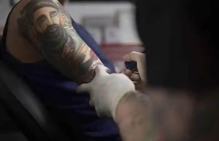 Dövme Sonrası Doğru Bakım ile Sağlıklı ve Estetik Kalıcılık Sağlama Rehberi