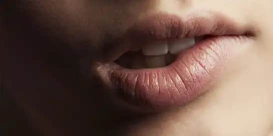 Dudak Kenarında Siyah Nokta Nedir ve Etkili Tedavi Yöntemleri Nelerdir