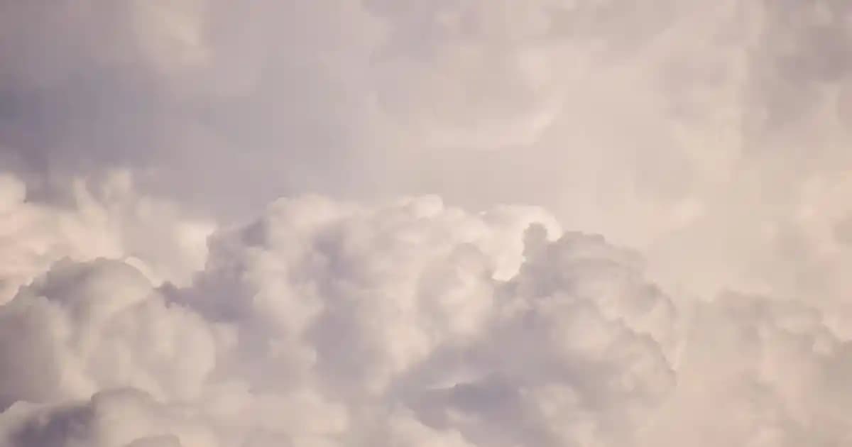 Dudak Nemlendiricisinin Önemi ve Doğru Kullanımıyla Sağlıklı Dudaklar