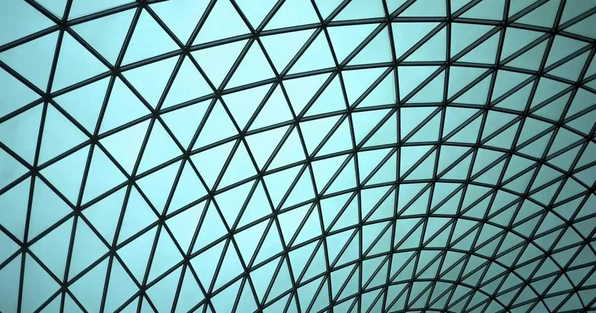 Dudak Sağlığı ve Güzelliği İçin Thalia Lip Balm ile Etkili Bakım Yöntemleri