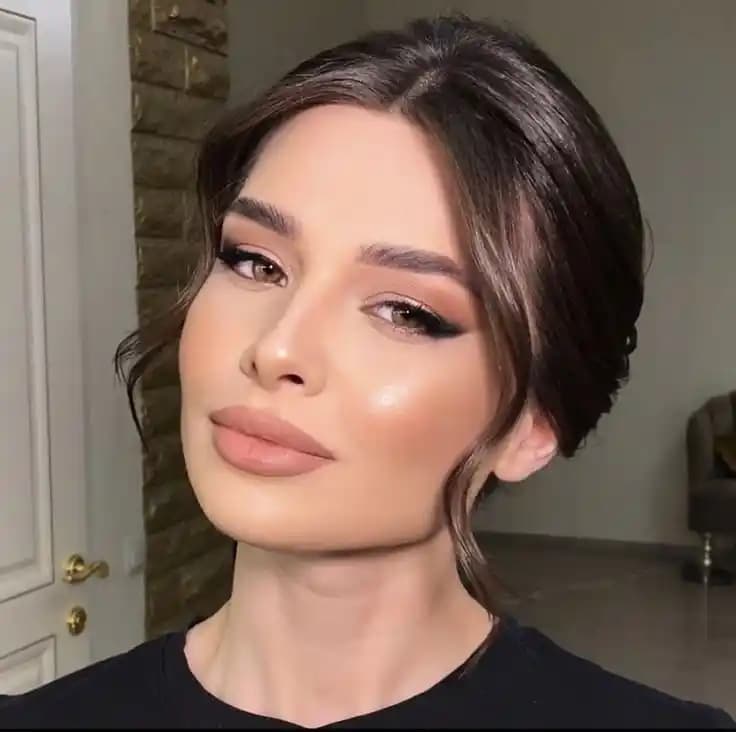 Düğün İçin Makyaj Rehberi: Trendler, İpuçları ve Profesyonel Tavsiyeler