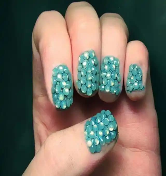 Dünyanın En Güzel Tırnakları: Sağlıklı ve Parlak Tırnaklar İçin Bakım İpuçları