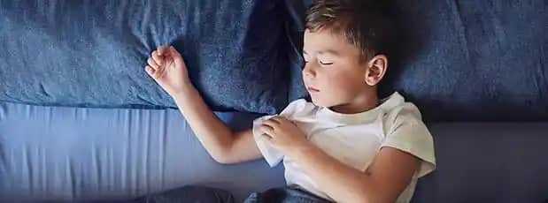 Egzama Atağı ve Kozmetik Ürünlerin Rolü: Doğru Bakım ile Cilt Sağlığını Koruma