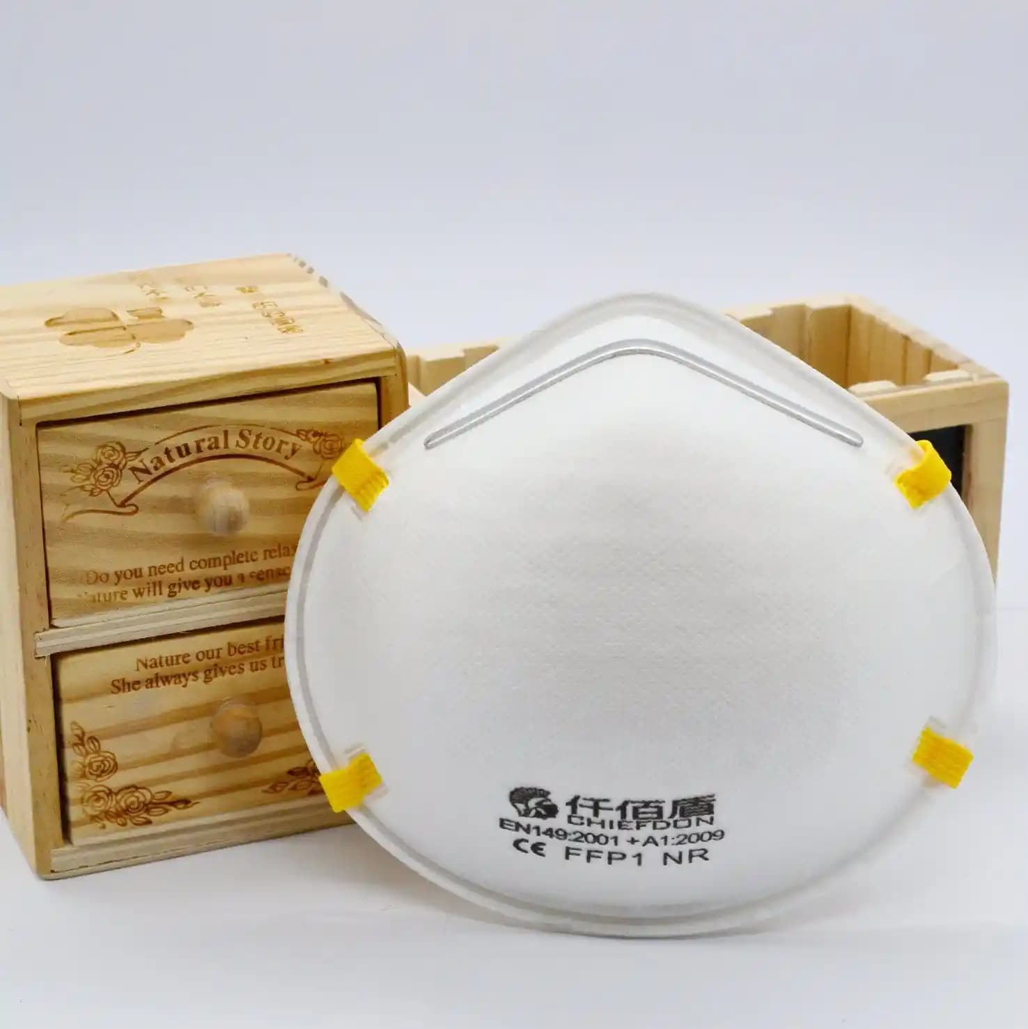 En 149 Standartlı Maskelerin Kozmetik Sektöründeki Önemi ve Güvenlik Sağlayıcı Özellikleri