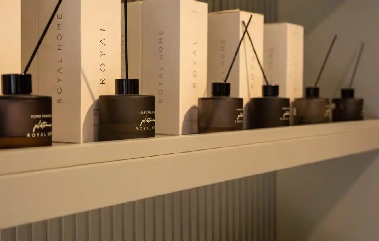 En İyi Açık Parfüm Seçimi: Ferah ve Hafif Kokularla Yaz Aylarına Uygun Tercihler