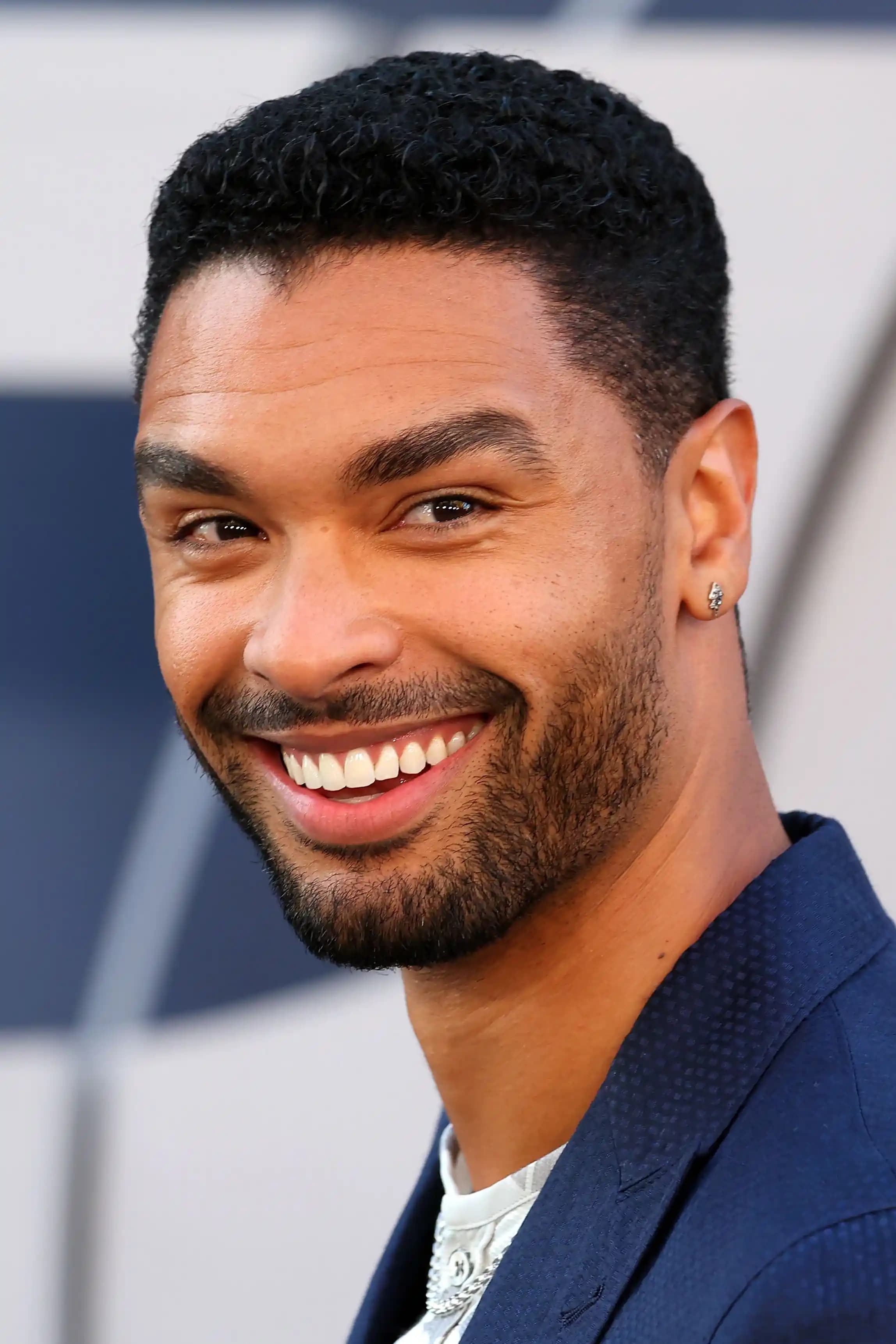 Erkek Kozmetiği ve Bakım Trendleri: Güncel Uygulamalar ve Geleceğe Yönelik İpuçları