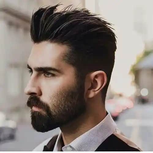 Erkekler İçin Esmer Saç Modelleri ve Tarzınızı Yansıtan En Popüler Seçenekler