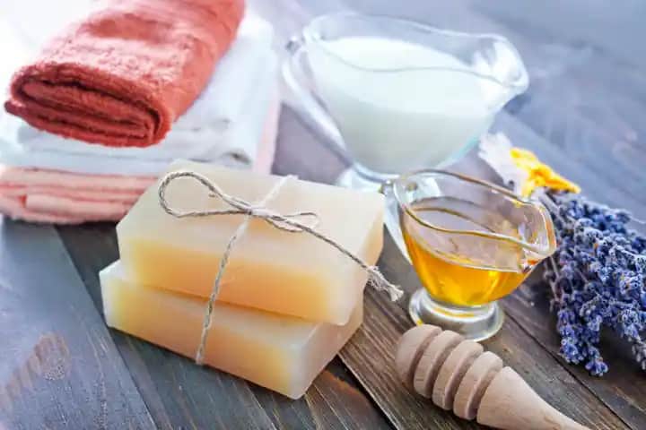 Evde Doğal Sabun Yapımı: Sağlıklı ve Çevre Dostu Güzellik İçin Adımlar